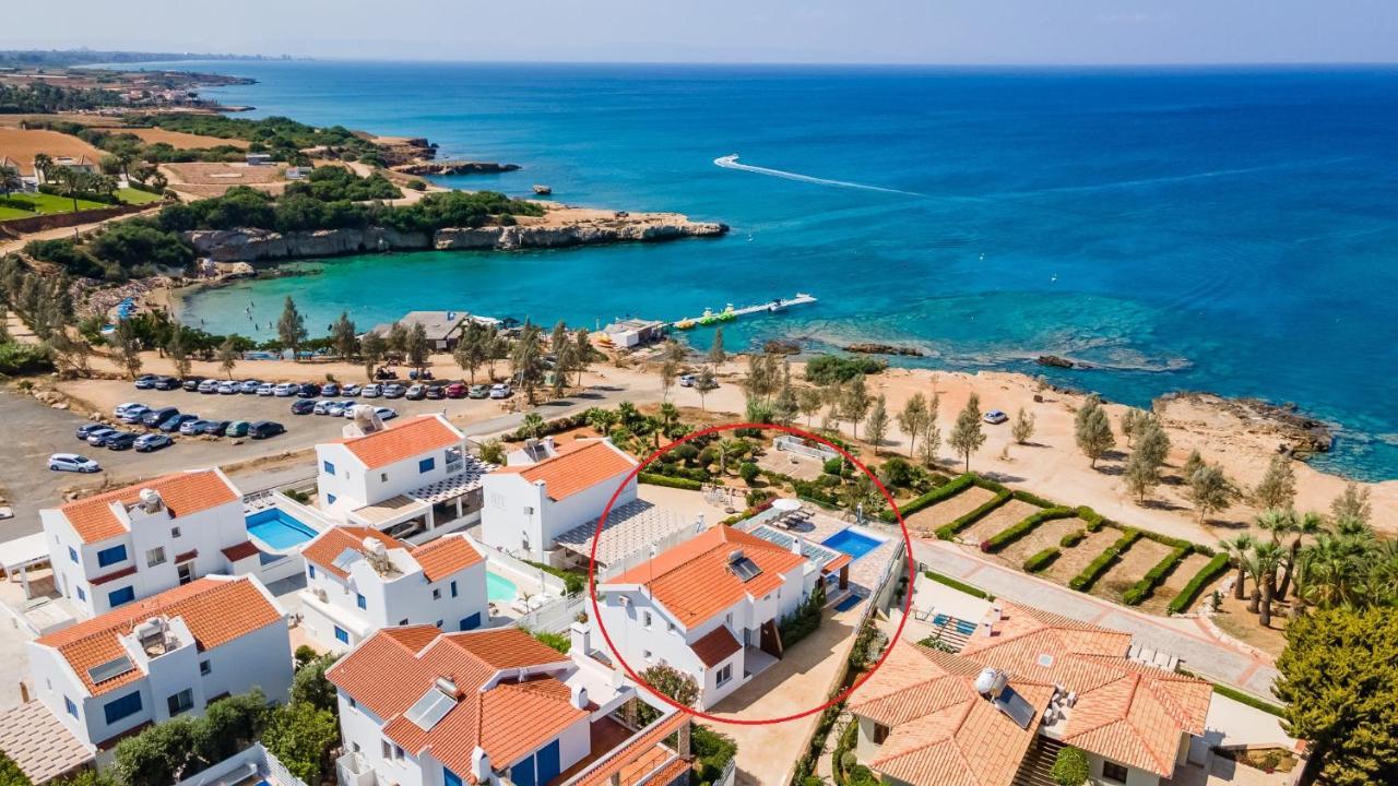 Beach Front Aqua Marina By Ezoria Villas Paralímni Extérieur photo