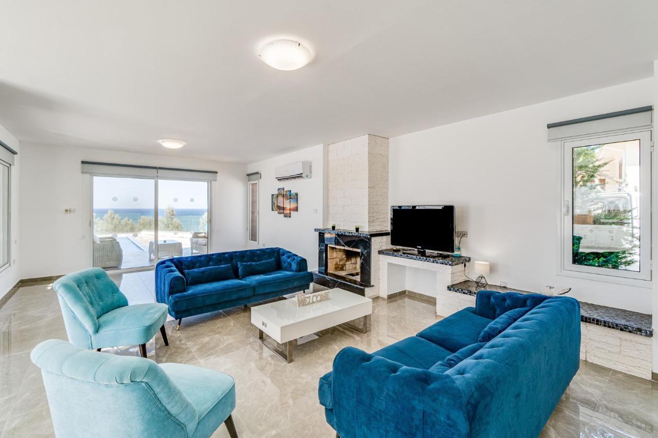 Beach Front Aqua Marina By Ezoria Villas Paralímni Extérieur photo