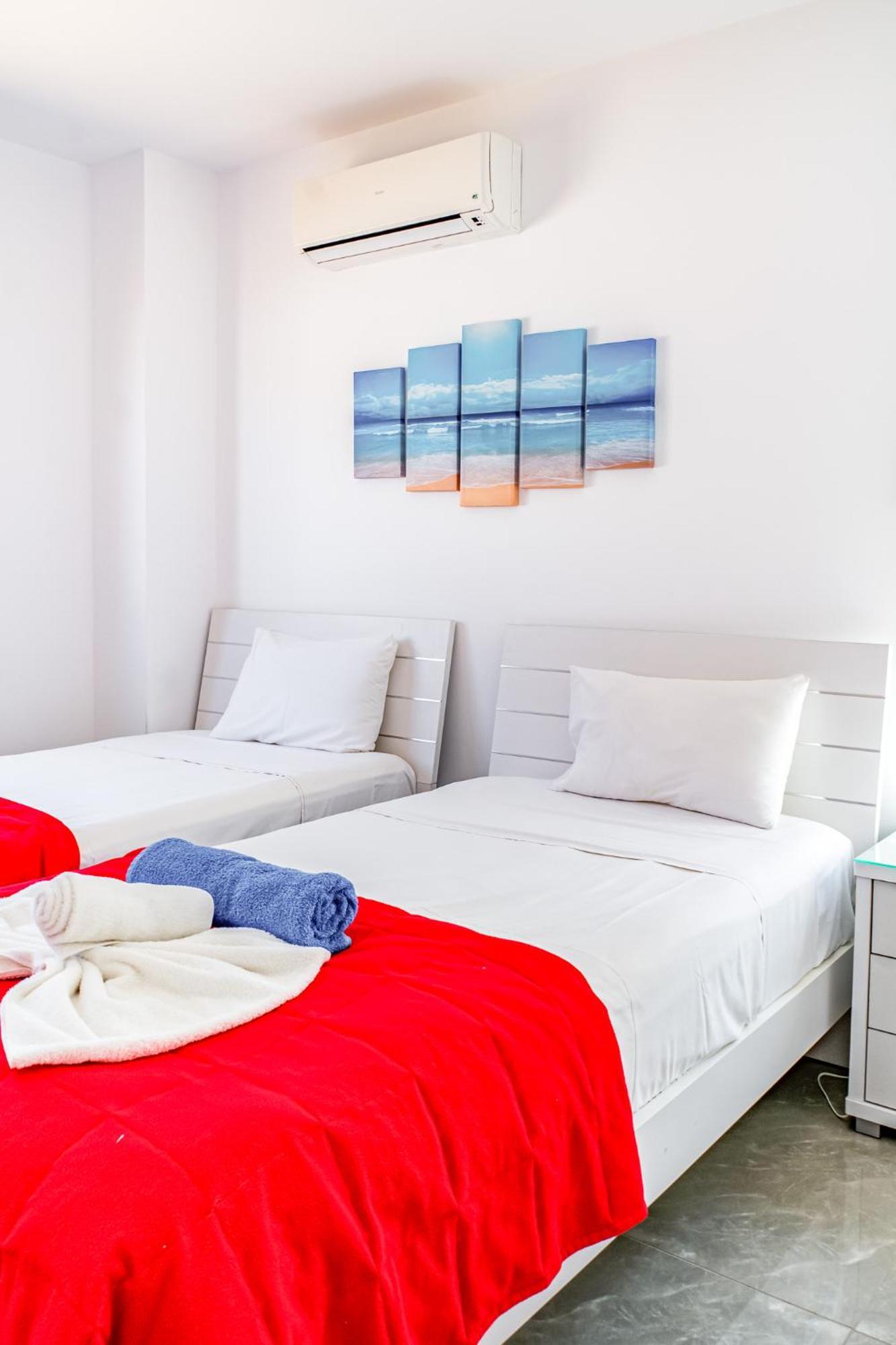 Beach Front Aqua Marina By Ezoria Villas Paralímni Extérieur photo