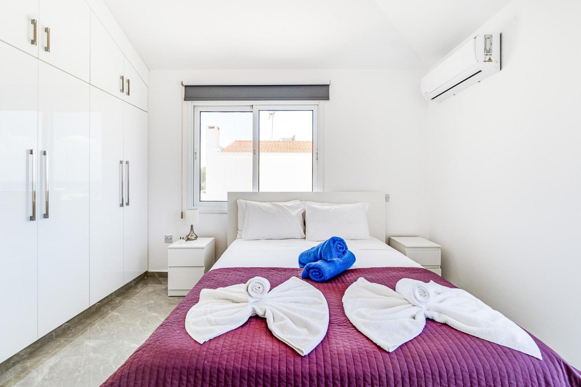 Beach Front Aqua Marina By Ezoria Villas Paralímni Extérieur photo