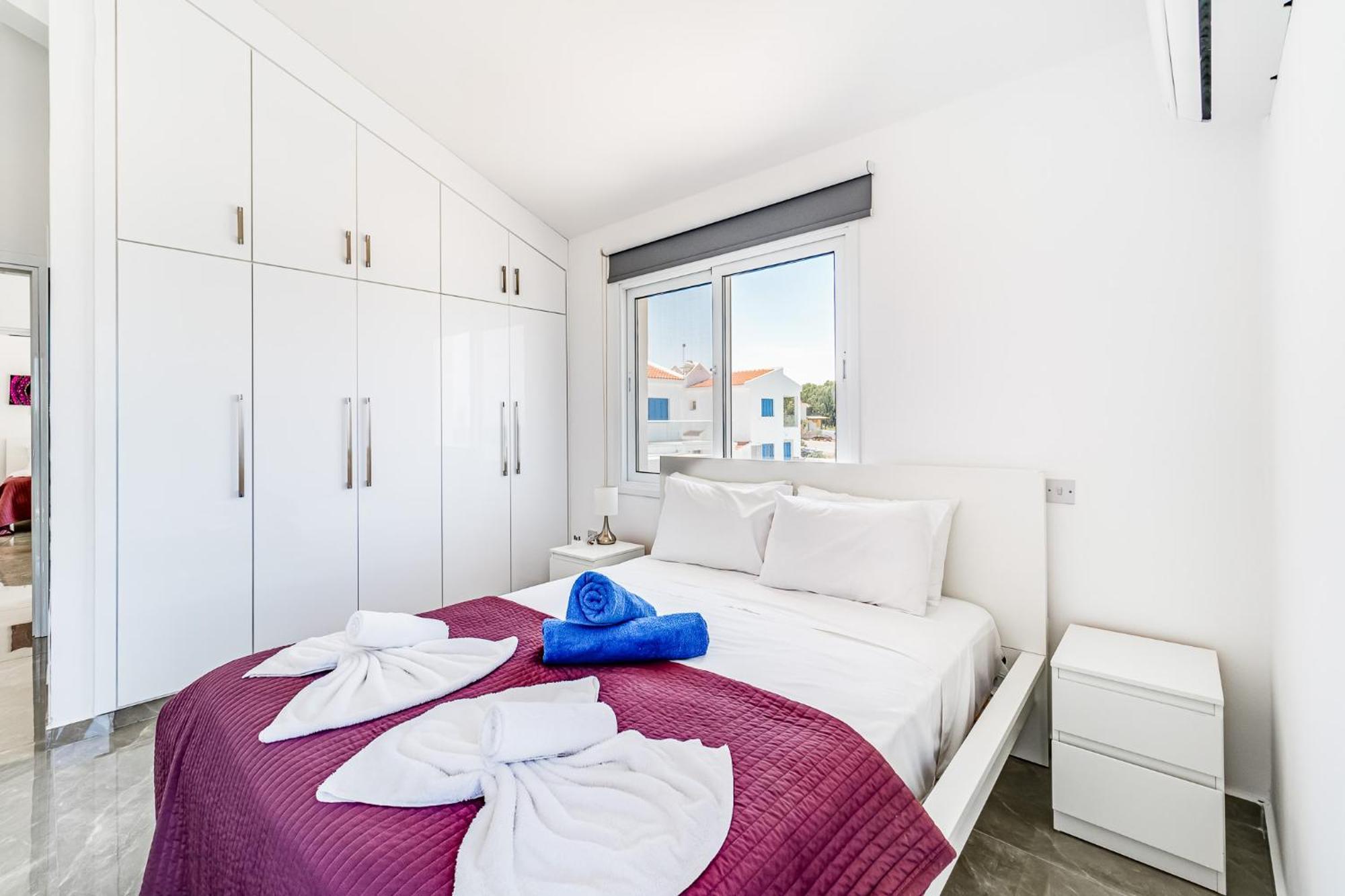 Beach Front Aqua Marina By Ezoria Villas Paralímni Extérieur photo