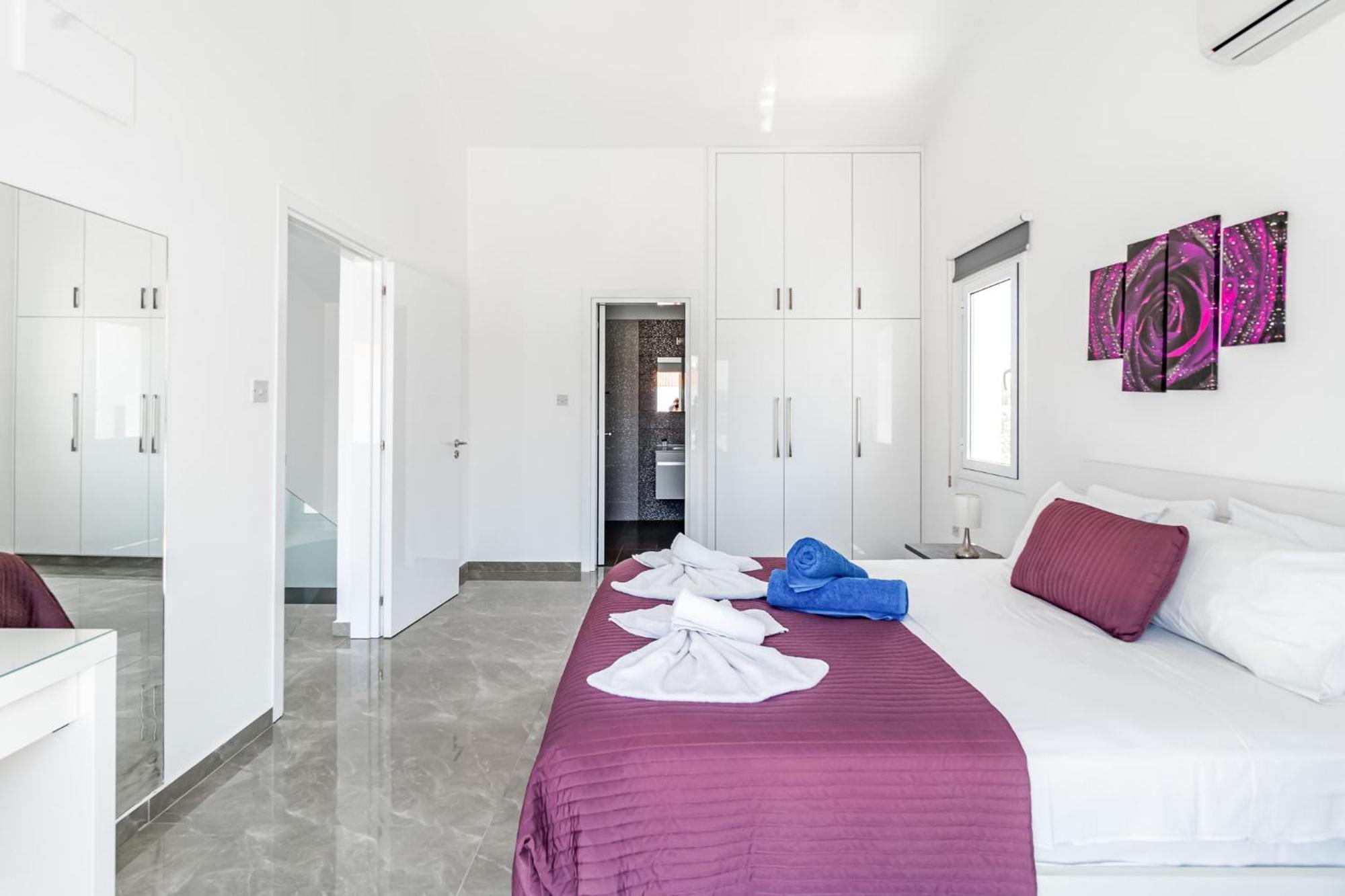 Beach Front Aqua Marina By Ezoria Villas Paralímni Extérieur photo