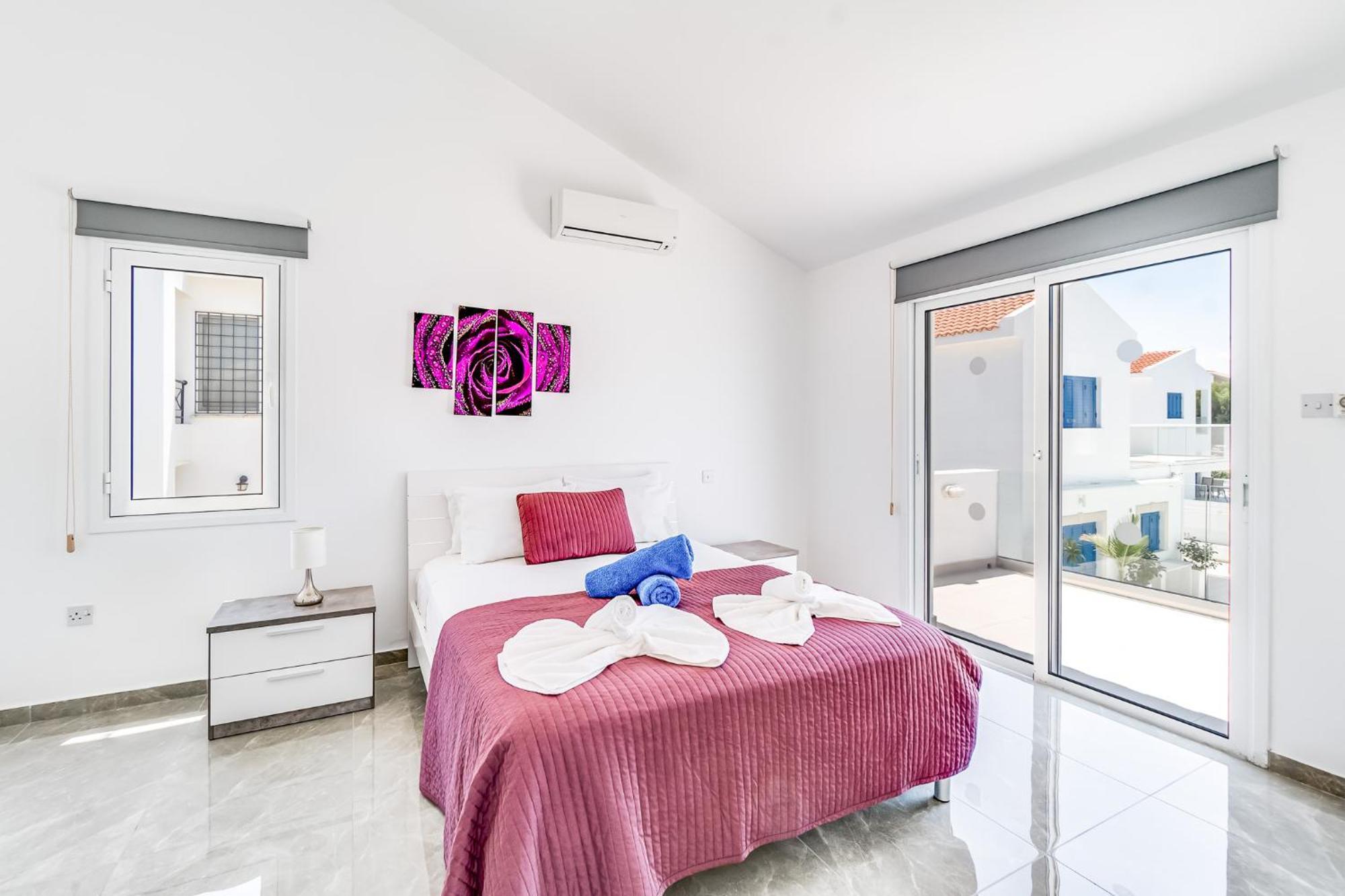 Beach Front Aqua Marina By Ezoria Villas Paralímni Extérieur photo